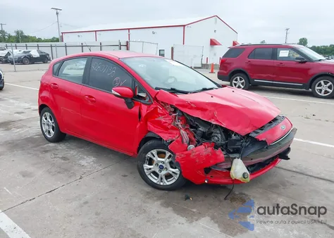 2014 Ford Fiesta Se z USA, uszkodzony, nr VIN 3FADP4EJ8EM190131